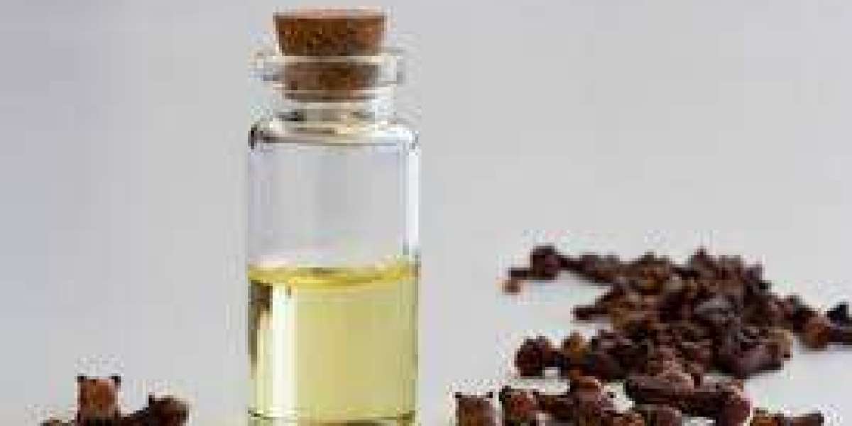 Clove Oil for Toothache | Natural Relief That Really Works