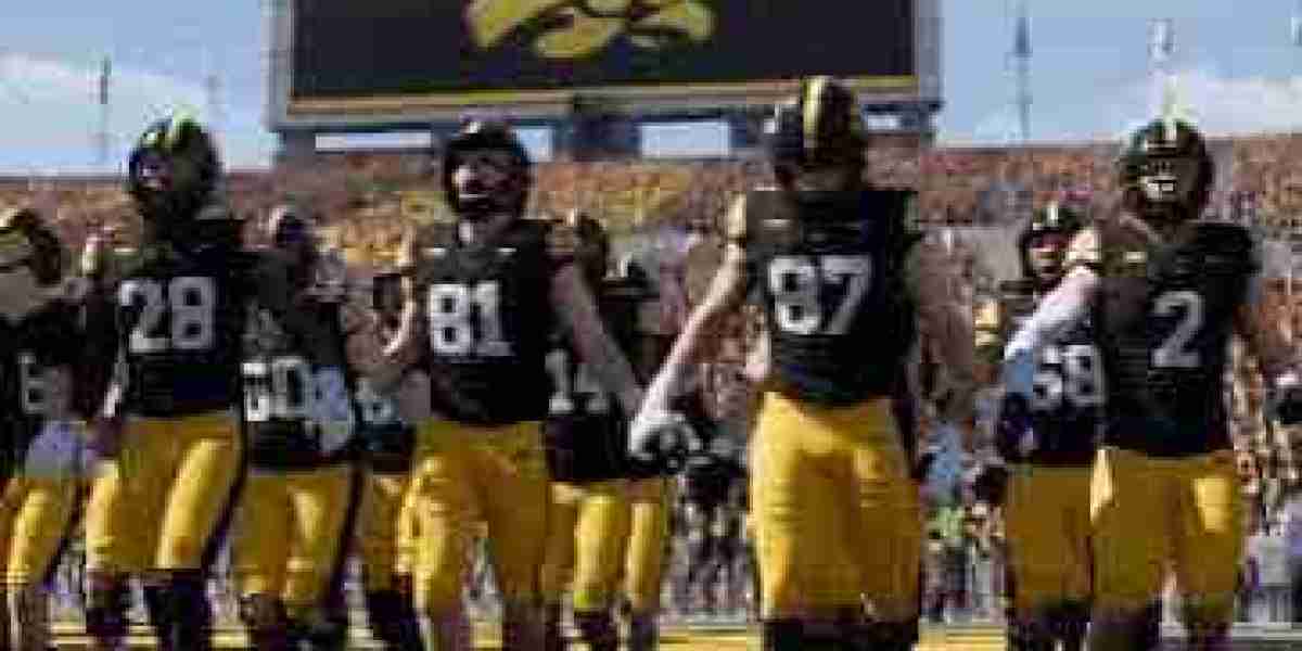 CFB 27 Season Strategy: u4gm Preseason Edge