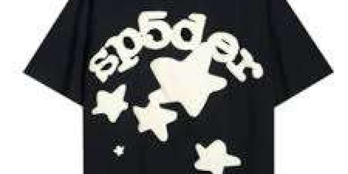 Sp5der Shirt: Exploring a Distinctive Approach to Streetwear Fashion